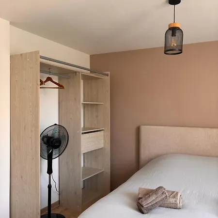 Appartement à - Proche Château Et Centre - Clim Mobile Saumur